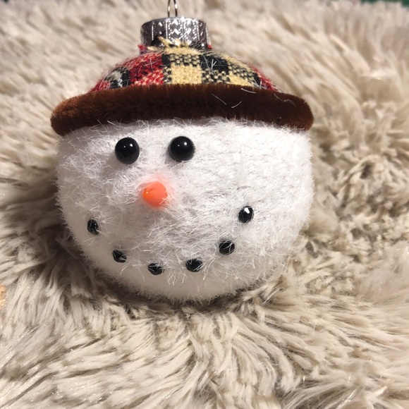 2 Christmas Ornaments!🎄🎄 - Picture 2 of 5